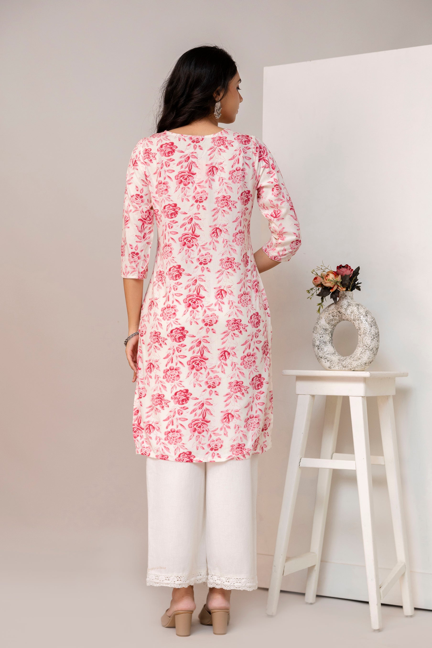 Printed Straight kurta with pant